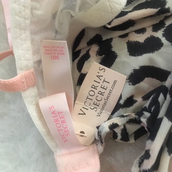 Victoria's Secret - Picture 3 of 3